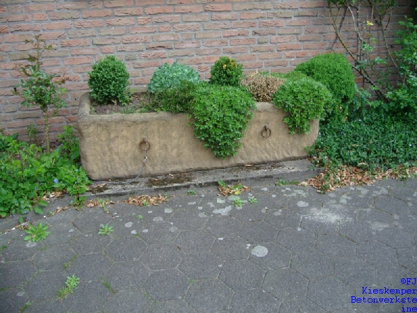 Blumentrog Sandsteinnachbildung