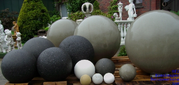 Kugeln  Durchmesser  12 / 20 / 25 / 40 / 50 / u. 80 cm