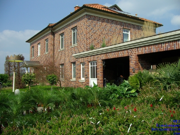 BV: in Freckenhorst  / Gesimsteile u. Fensterbänke