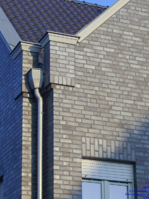 BV: in Freckenhorst /  Sichtbeton - Profilteile - Fensterbänke