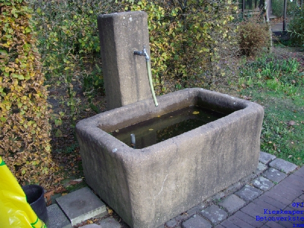 Wasserstelle Sandsteinnachbildung