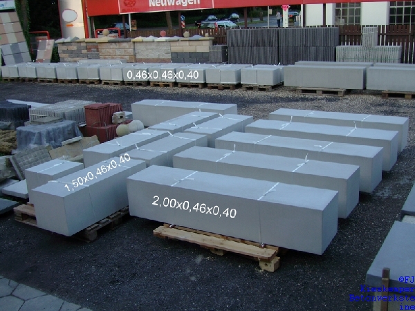 Sichtbetonquader in verschiedenen Größen