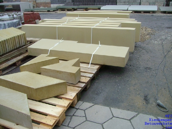 Sonderteile  sandsteinfarbig glatt - BV: in Ahlen