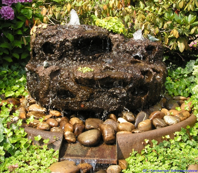 3-stufiger Quellsteinbrunnen